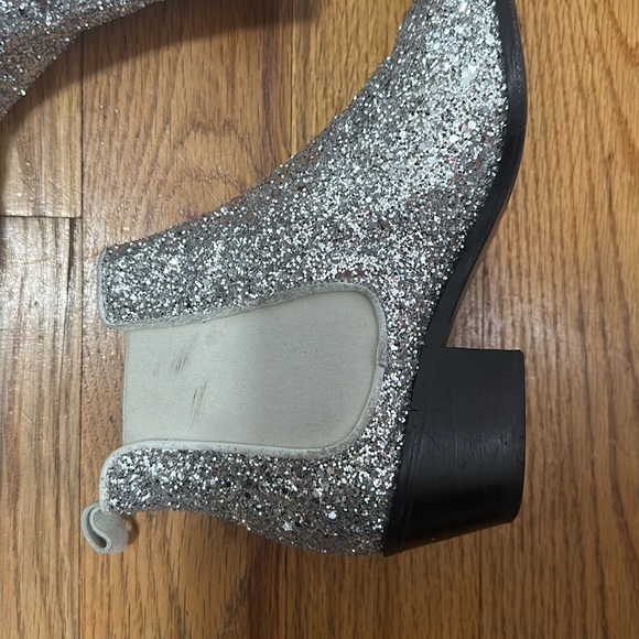 Barneys New York Women’s Silver Glitter Chelsea Boots - Picture 3 of 9